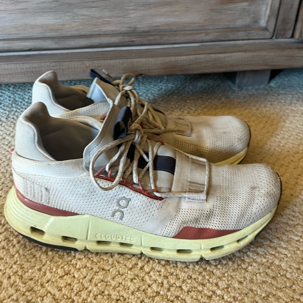 On Running Cloud Nova sneaker